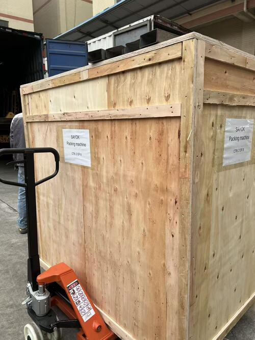 Latest company case about Customized Pillow Packing Machine For Gauze Rolls And Examination Gloves Packing