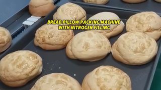 Baked Bread Pillow Packaging Machine With Nitrogen Filling