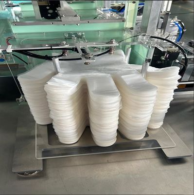 PE Glove Folding Packing Machine For Different Glove Sizes Air Source 0.4-0.65MPa Multi-Functional Design